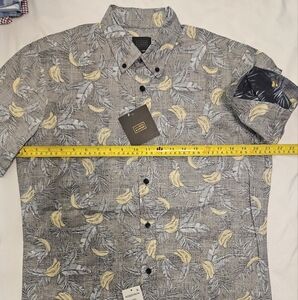 14th & Union Gray and Yellow Casual Button Down Shirt
